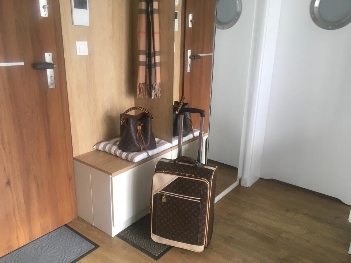 Apartament Marine Holiday Elblag - Winda -Parking W Hali Garazowej -Gratis -Business Stays Esterno foto
